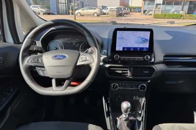 Ford EcoSport (2022) thumbnail 3