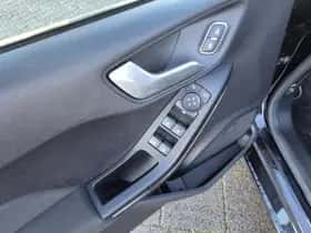 Ford Fiesta (2023) thumbnail 16