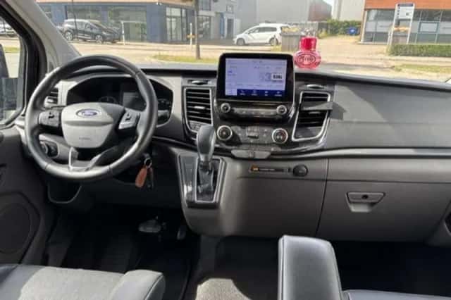Ford Transit Custom (2023) thumbnail 3