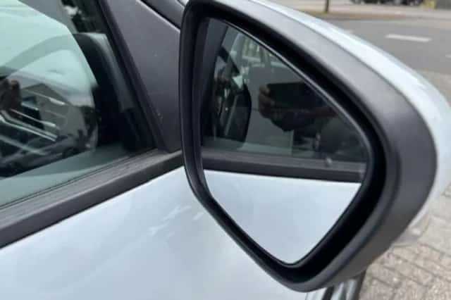 Ford Kuga (2024) thumbnail 6