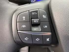 Ford Kuga (2022) thumbnail 16
