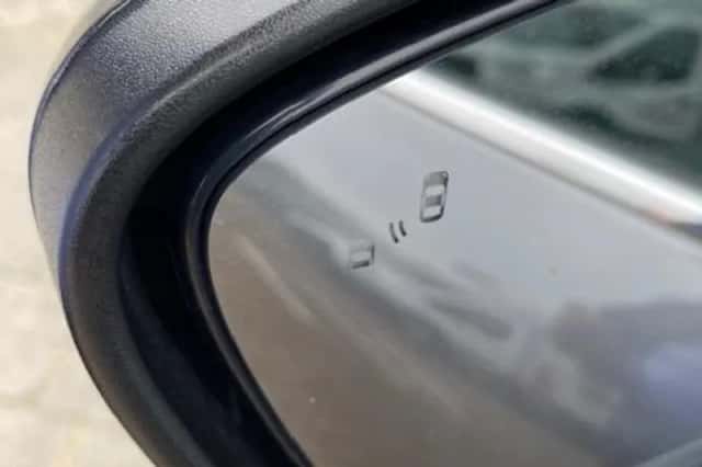 Ford Kuga (2022) thumbnail 6