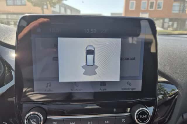 Ford Fiesta (2022) thumbnail 3