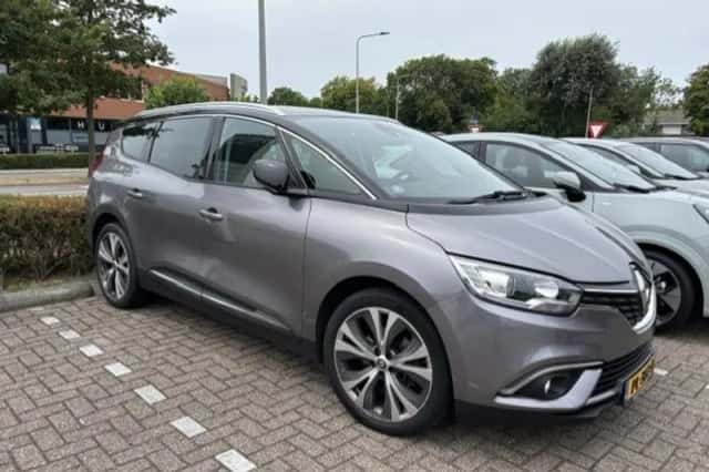 Renault Grand Scénic (2017) thumbnail 6