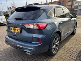 Ford Kuga (2022) thumbnail 2