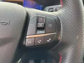 Ford Kuga (2022) thumbnail 17