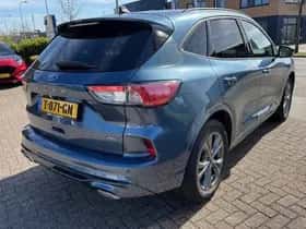 Ford Kuga (2023) thumbnail 2