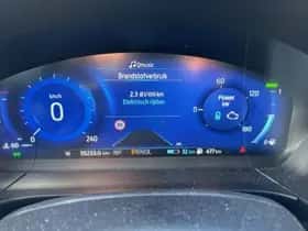 Ford Kuga (2023) thumbnail 15