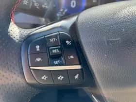 Ford Kuga (2023) thumbnail 16