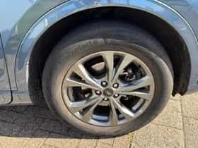 Ford Kuga (2023) thumbnail 4