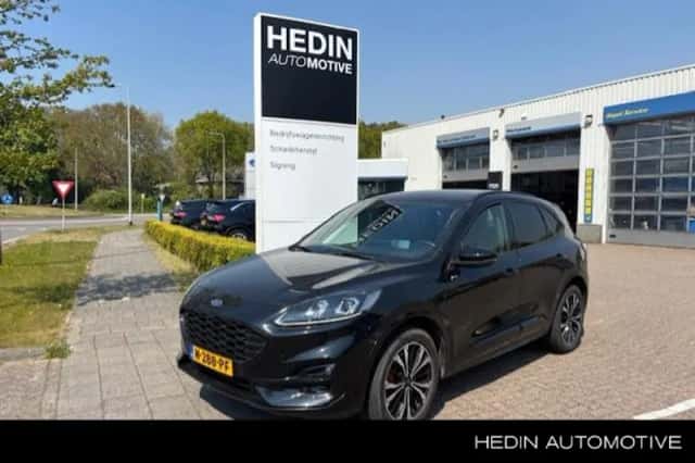 Ford Kuga (2021) thumbnail 1