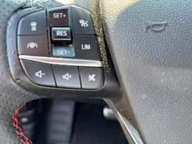 Ford Kuga (2021) thumbnail 16