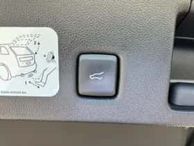Ford Kuga (2021) thumbnail 23