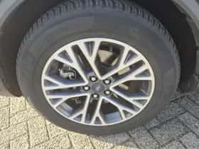 Ford Kuga (2020) thumbnail 32