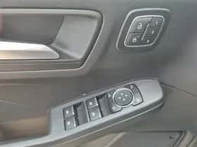 Ford Kuga (2024) thumbnail 23