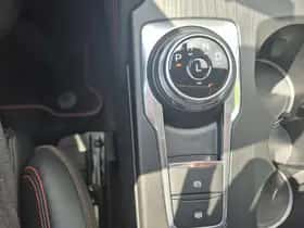 Ford Kuga (2024) thumbnail 4
