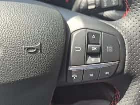 Ford Kuga (2024) thumbnail 8