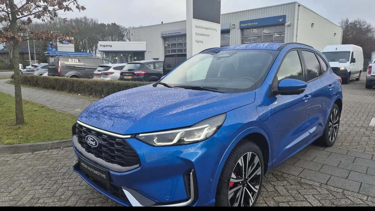 Ford Kuga (2024) — foto 1