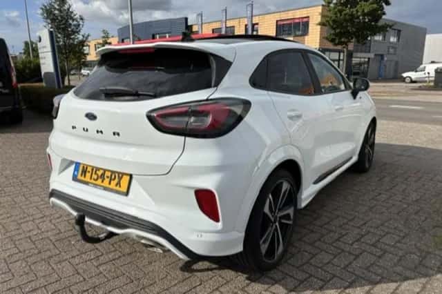 Ford Puma (2021) thumbnail 2