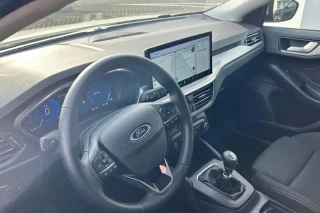 Ford Focus (2024) thumbnail 2