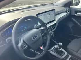 Ford Focus (2024) thumbnail 2