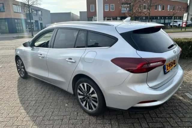 Ford Focus (2024) thumbnail 3