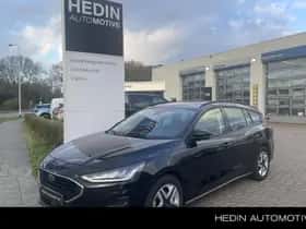 Ford Focus (2022) thumbnail 1