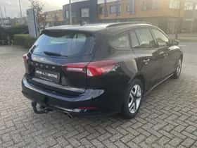Ford Focus (2022) thumbnail 2