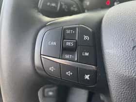 Ford Focus (2022) thumbnail 15