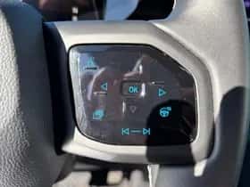 Ford Explorer (2025) thumbnail 16