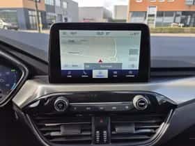 Ford Kuga (2022) thumbnail 2