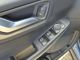 Ford Kuga (2022) thumbnail 16