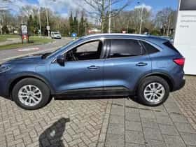 Ford Kuga (2022) thumbnail 29