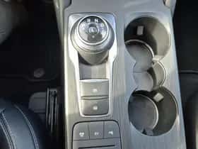 Ford Kuga (2022) thumbnail 6