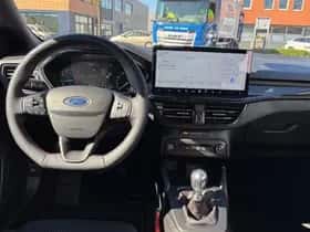 Ford Focus (2024) thumbnail 3