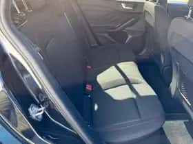 Ford Focus (2024) thumbnail 10