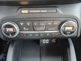Ford Kuga (2022) thumbnail 22