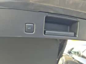 Ford Kuga (2022) thumbnail 30