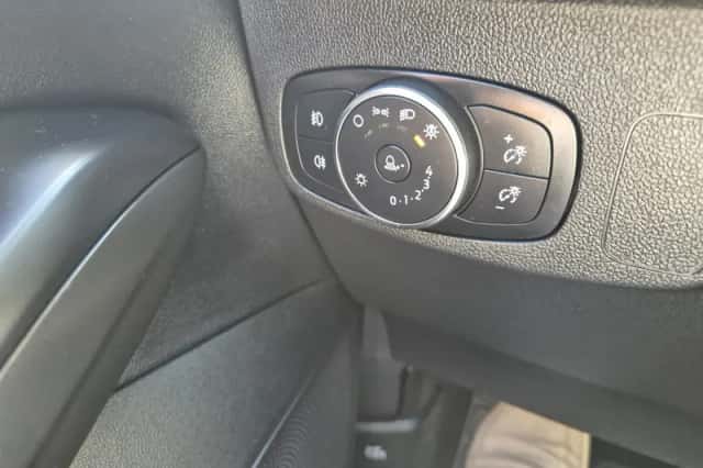 Ford Focus (2023) thumbnail 6