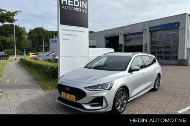 Ford Focus (2025) thumbnail 1