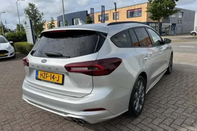 Ford Focus (2025) thumbnail 2