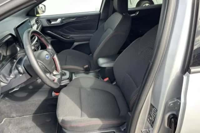 Ford Focus (2025) thumbnail 4