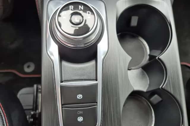 Ford Kuga (2023) thumbnail 6