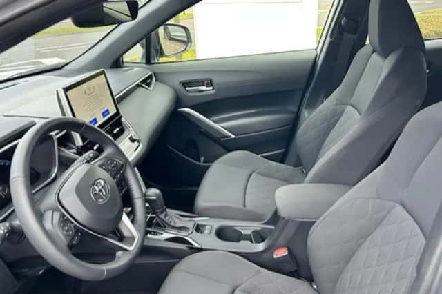 Toyota Corolla (2025) thumbnail 3
