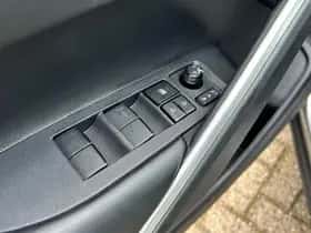 Toyota Corolla (2025) thumbnail 7