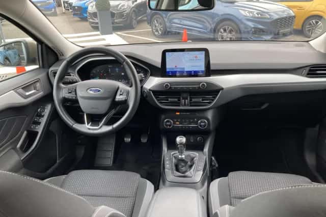 Ford Focus (2019) thumbnail 3