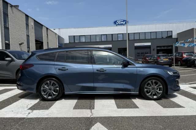 Ford Focus (2025) thumbnail 8