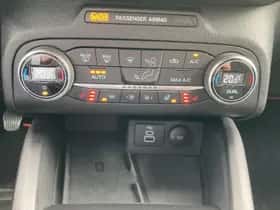 Ford Focus (2023) thumbnail 13
