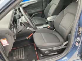 Ford Focus (2023) thumbnail 27