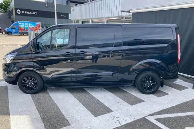 Ford Transit Custom (2023) thumbnail 10